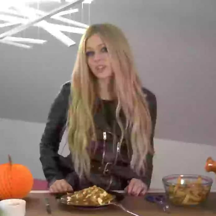 Avril Lavigne Cooking